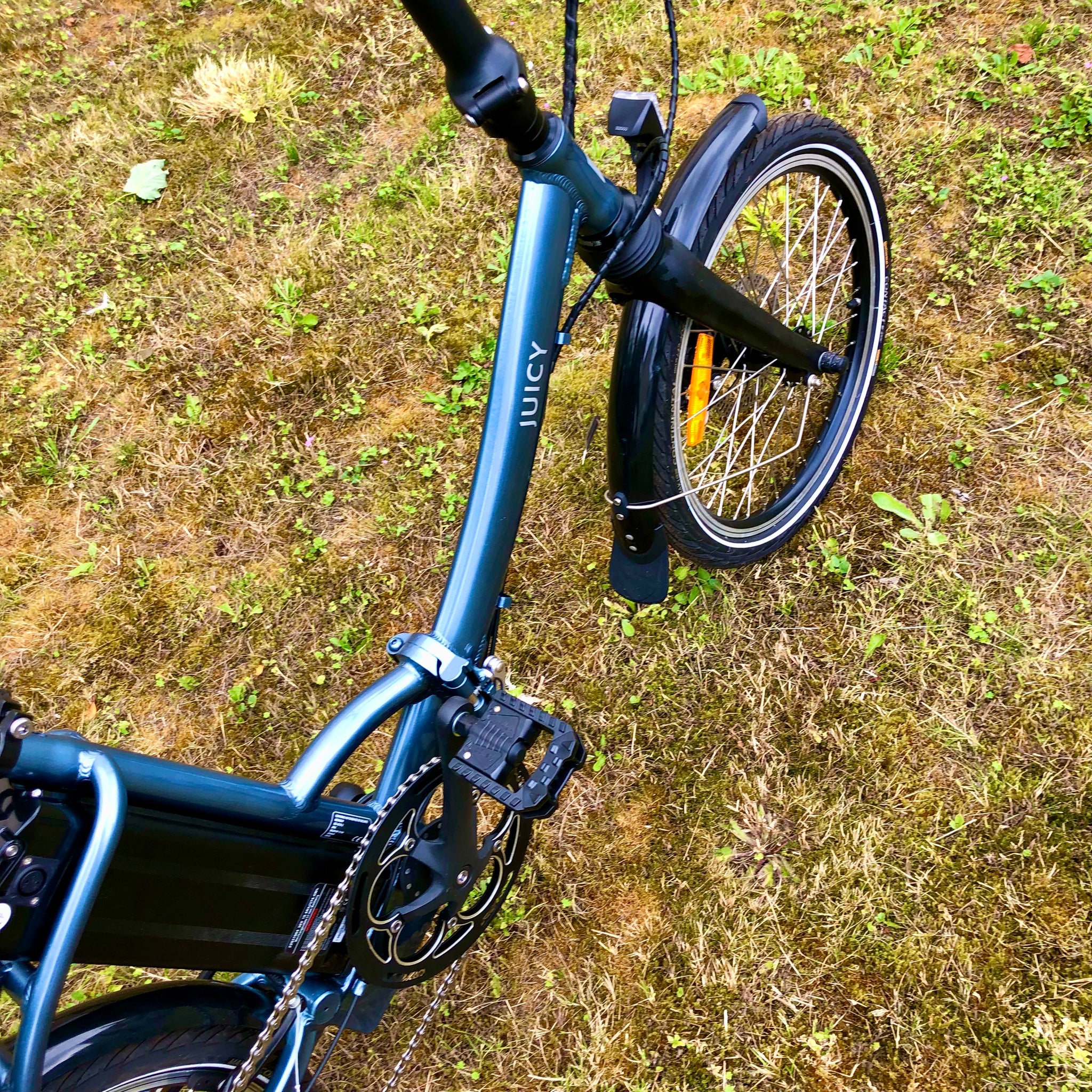 Juicy folding shop bike